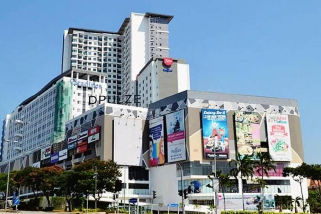 Kenwingston Cyberjaya Free Wifi By Premium Stay エクステリア 写真